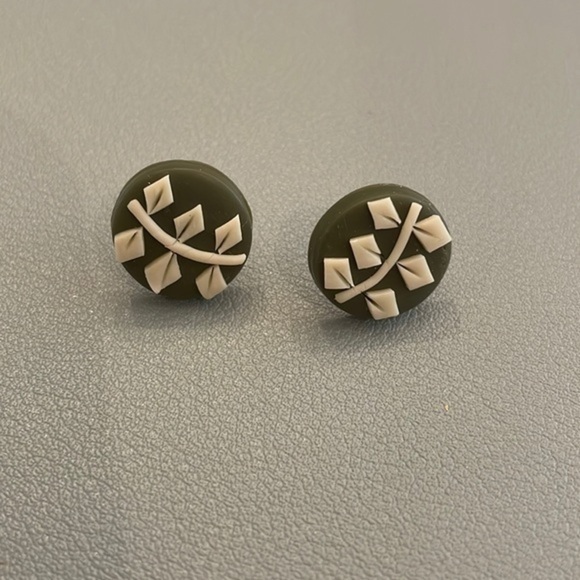 None Jewelry - Green and cream earrings